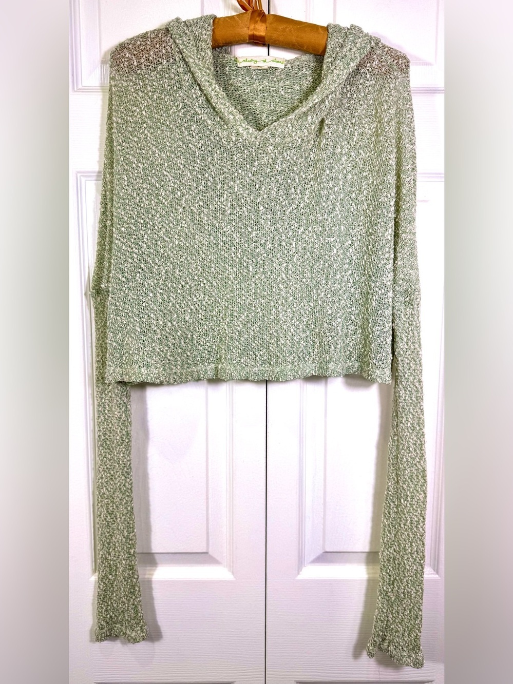Staring at Stars Top sage cream Drop Shldr Hooded Crop light Sweater small